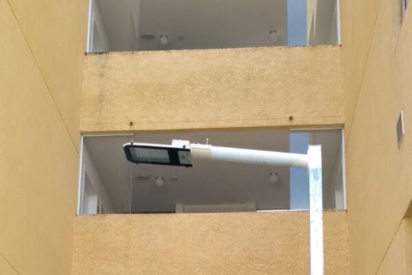 Luminária pública Condomínio Residencial Monte Serrat Tatuapé