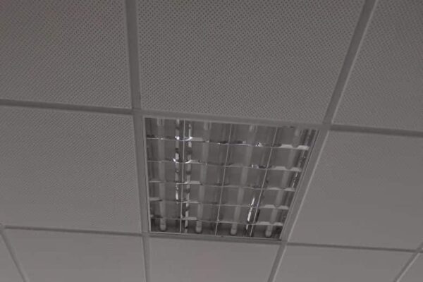 luminárias para salas comerciais