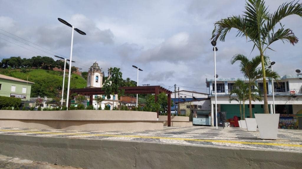 Projeto luminária pétala em São Félix na Bahia